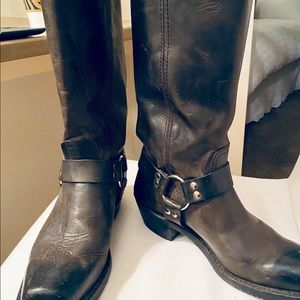 Frye Harness Boot, size 10 women’s
